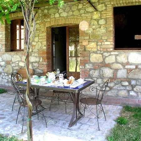 Monte Santa Maria Tiberina Sleeps 4 With Pool And Wifi Apartamento Monteleone dʼOrvieto