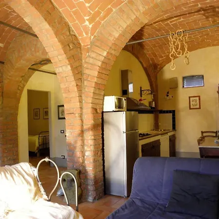아파트 Monte Santa Maria Tiberina Sleeps 4 With Pool And Wifi 몬테레오네 도르비에토