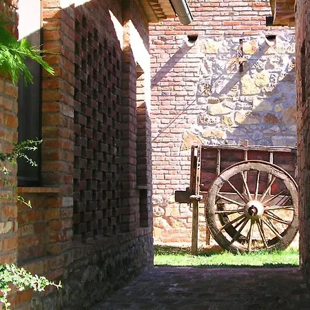Monte Santa Maria Tiberina Sleeps 4 With Pool And Wifi