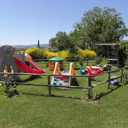 Apartamento Monte Santa Maria Tiberina Sleeps 4 With Pool And Wifi *